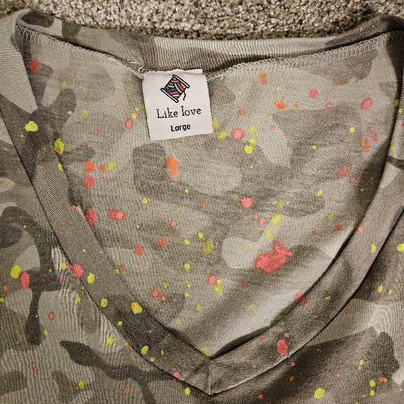 Paint Spattered Camo V Neck Shirt by Like Love. Size Large - Picture 3 of 6
